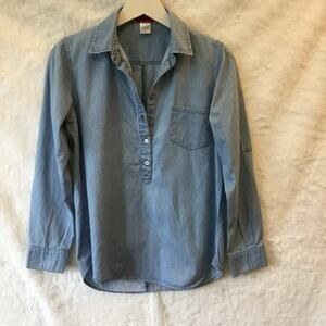 Red Tulips Blue 3/4 Button Up Long Sleeve Shirt